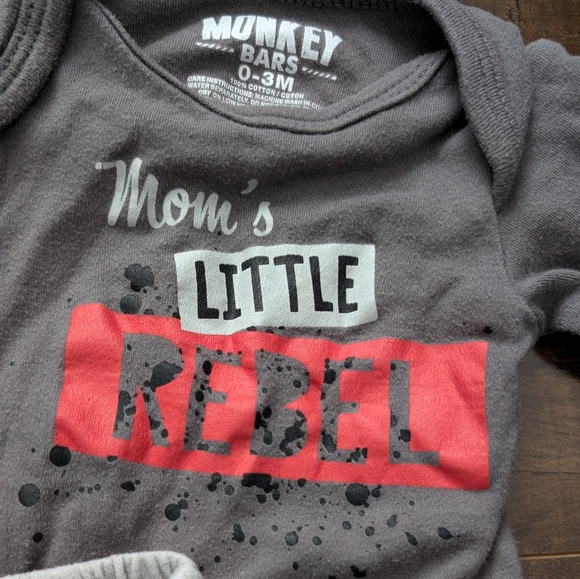 3/$30 Tie dye outfit - Picture 2 of 3